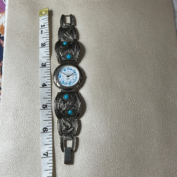 Silver/turquoise bracelet watch. - Picture 3 of 5